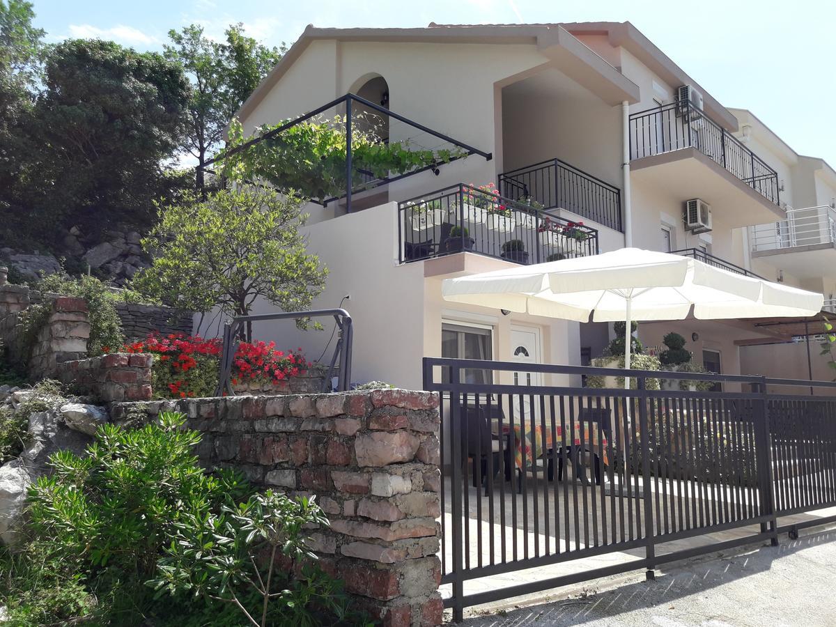 Vila Lucice Apartment Petrovac Exterior photo